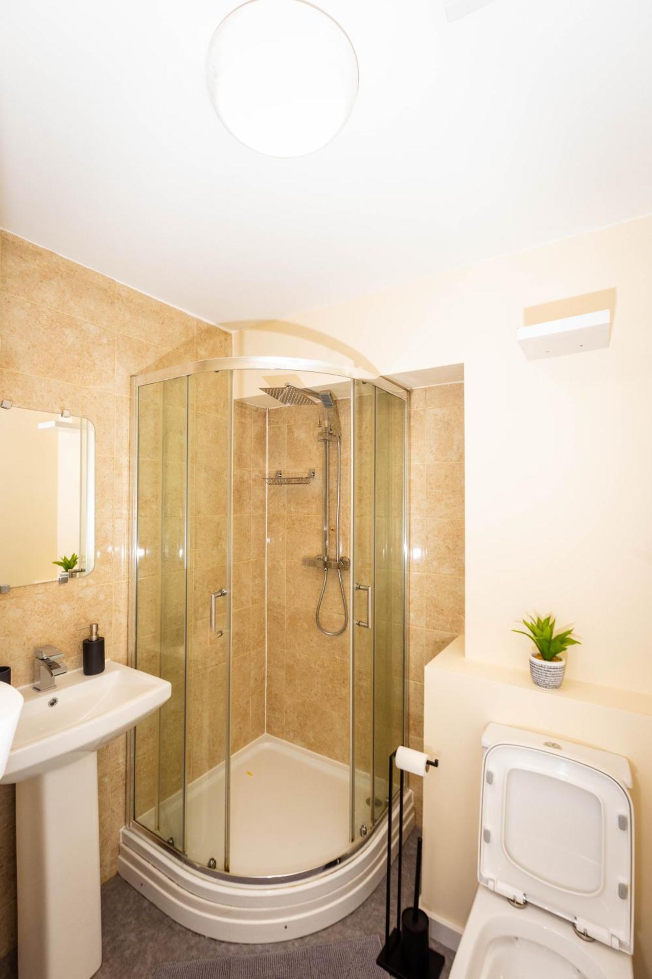 Two Bedroom Luxury Rb Stalybridge