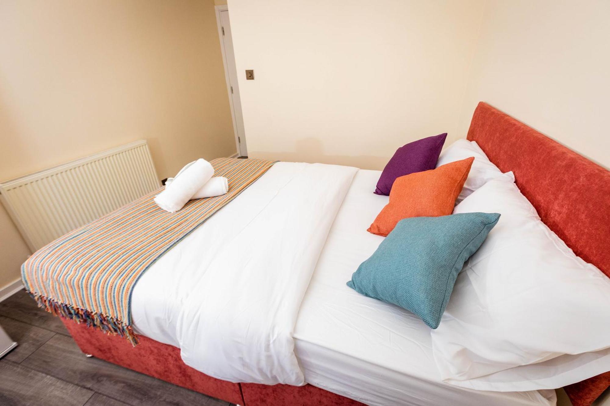 Two Bedroom Luxury Rb Apartment *